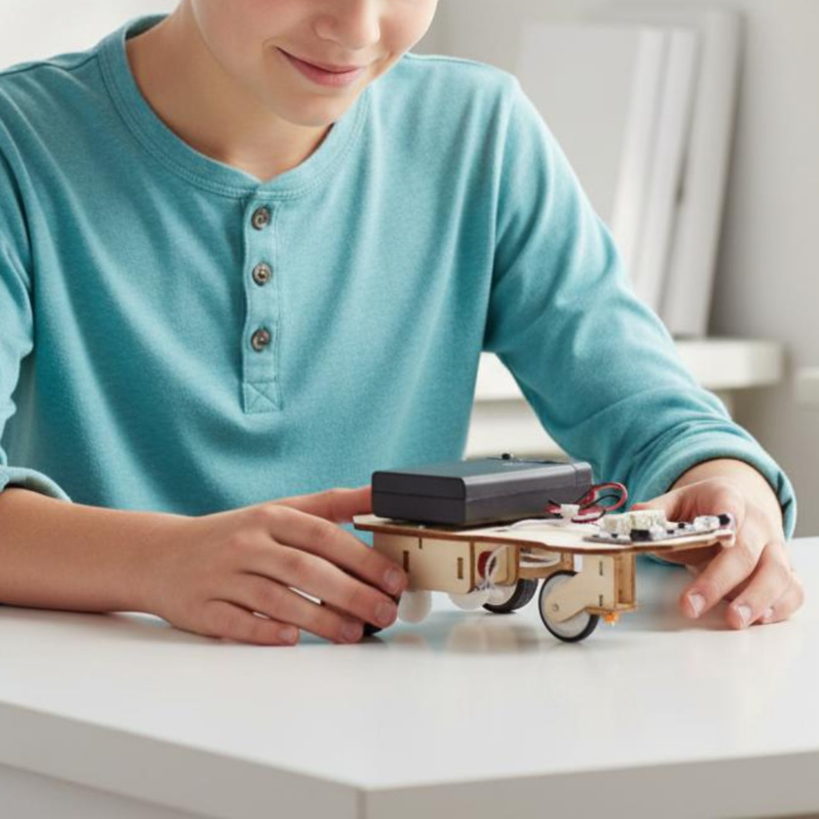Wooden Intelligent Vehicle Kit - đánh giá và giá Science Robot